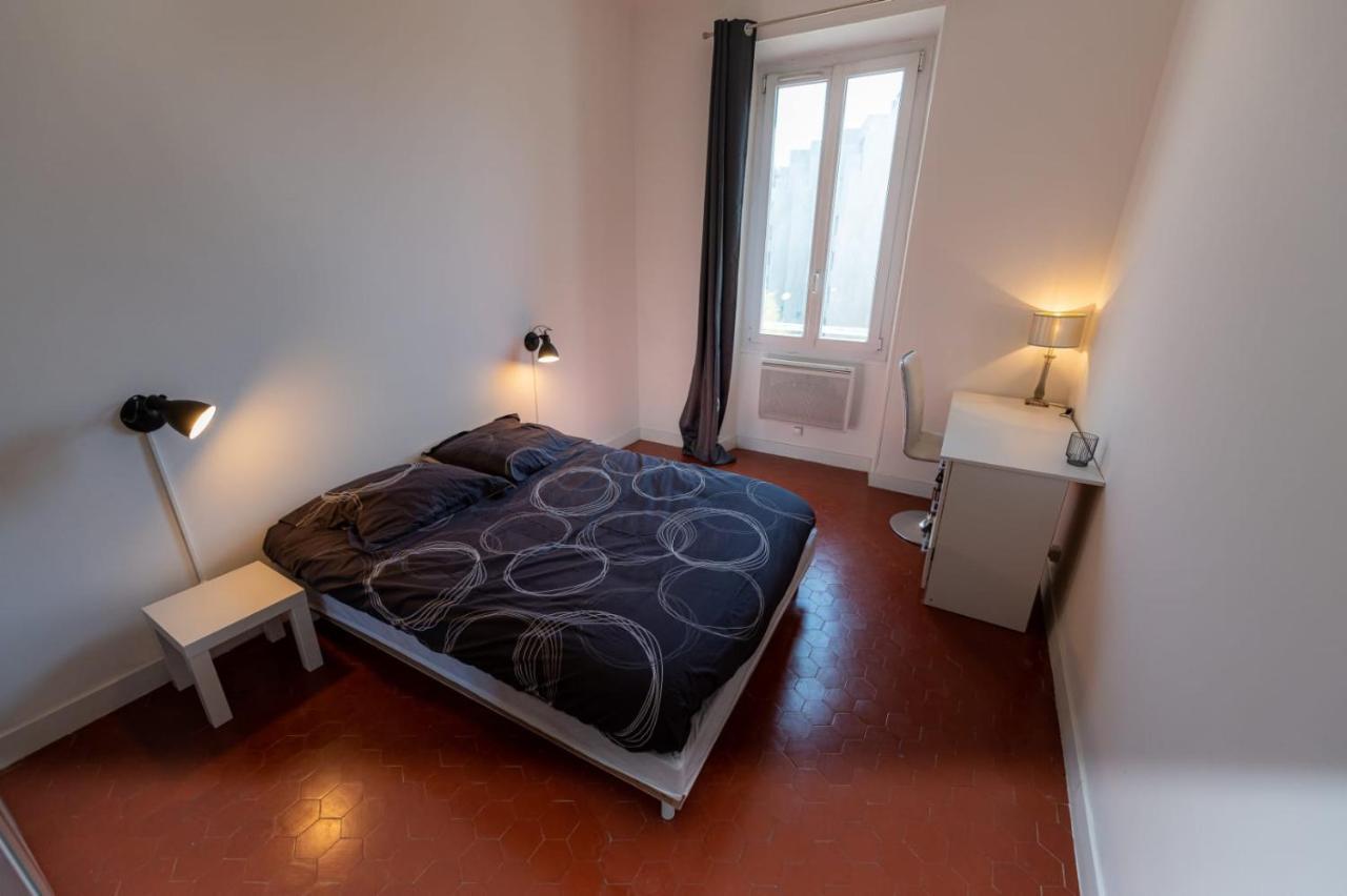 Mima Logement Entier Avec 2 Chambres, 4 Personnes * Marseilles